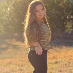 Meet your Posher, Emily